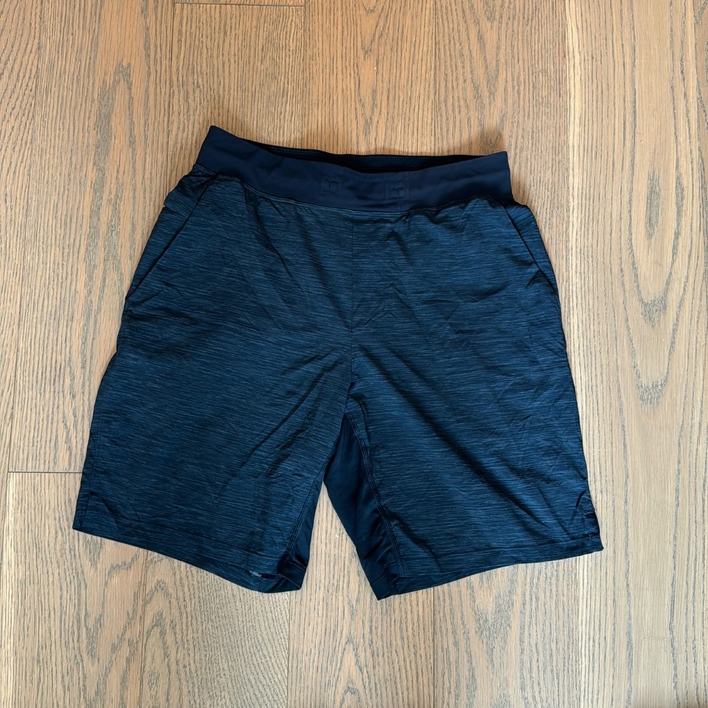lululemon athletica Men's Athletic Shorts - Black